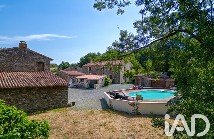 Vente Domaine 15 pièces — photo 2