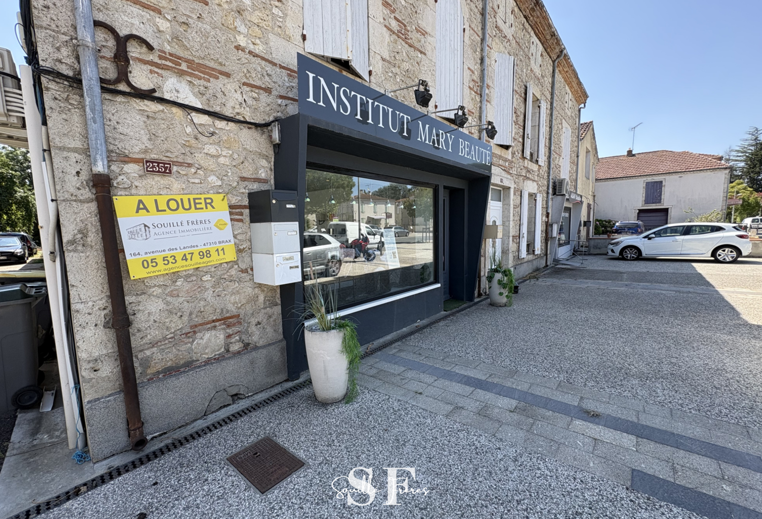 AGEN RIVE GAUCHE - LOCAL COMMERCIAL — photo 1
