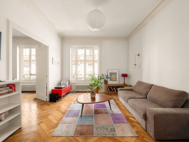 Appartement de 109 m2, place d'Helvétie — photo 1