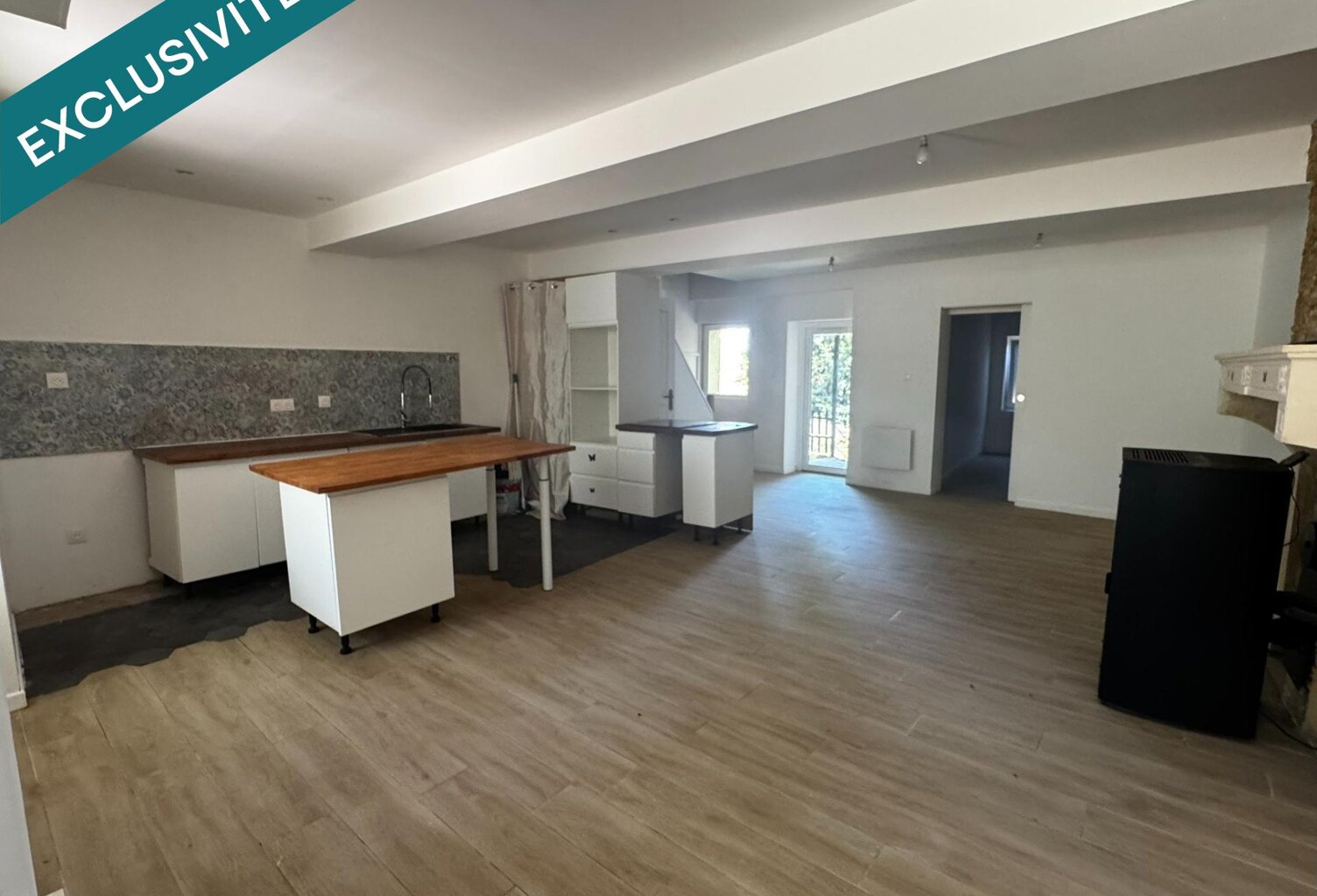 Maison rénovée avec dépendance et grand terrain — photo 1