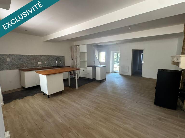 Maison rénovée avec dépendance et grand terrain — photo 1