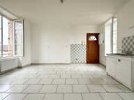 Immeuble de rapport en pierre    7 appartements T2 loués   1 — photo 3