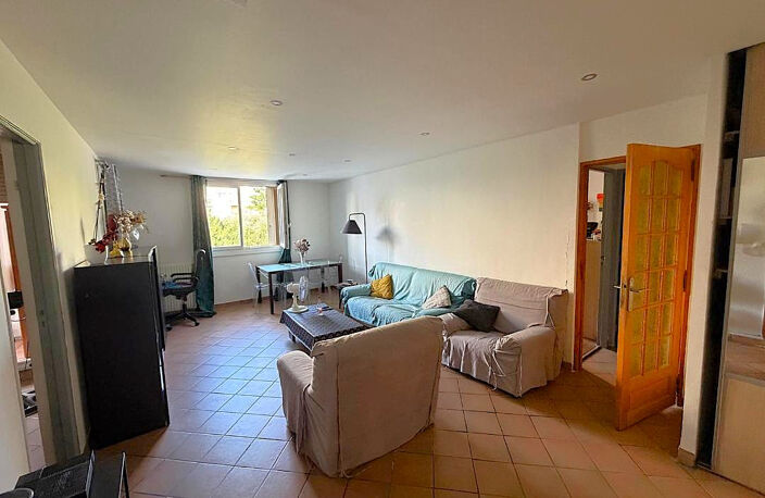 Appartement type 4 - 88 m2 - Marseille 11ème - 190 000 €* — photo 2