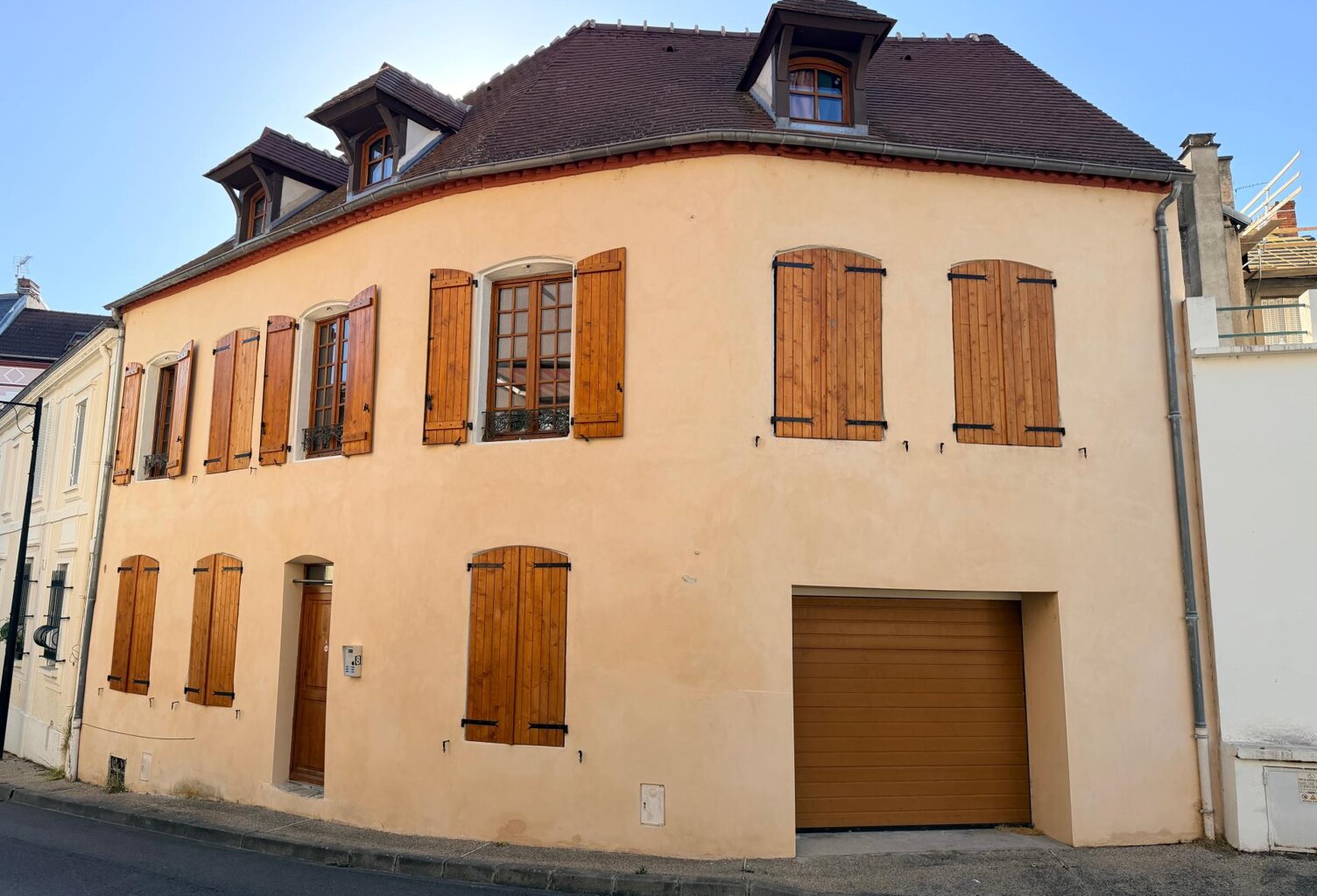 ImmeubleDans le Vieux Vichy — photo 1