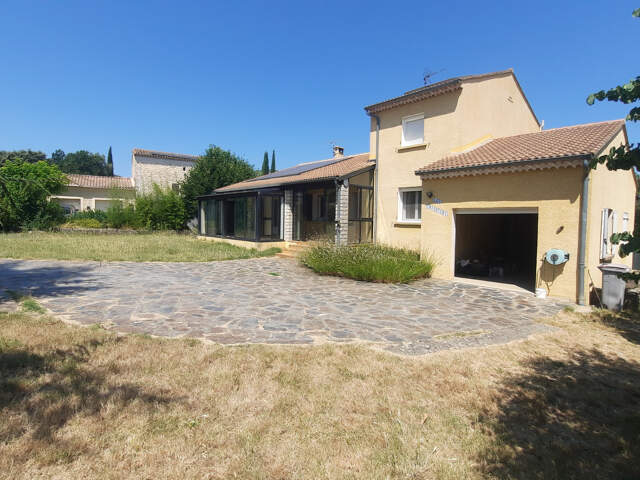 A VENDRE  SECTEUR QUISSAC  VILLA AVEC PISCINE — photo du bien