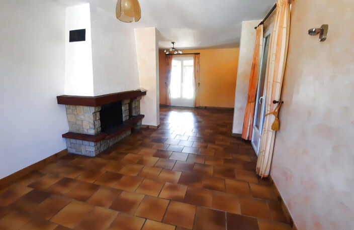 A VENDRE  SECTEUR QUISSAC  VILLA AVEC PISCINE — photo 4