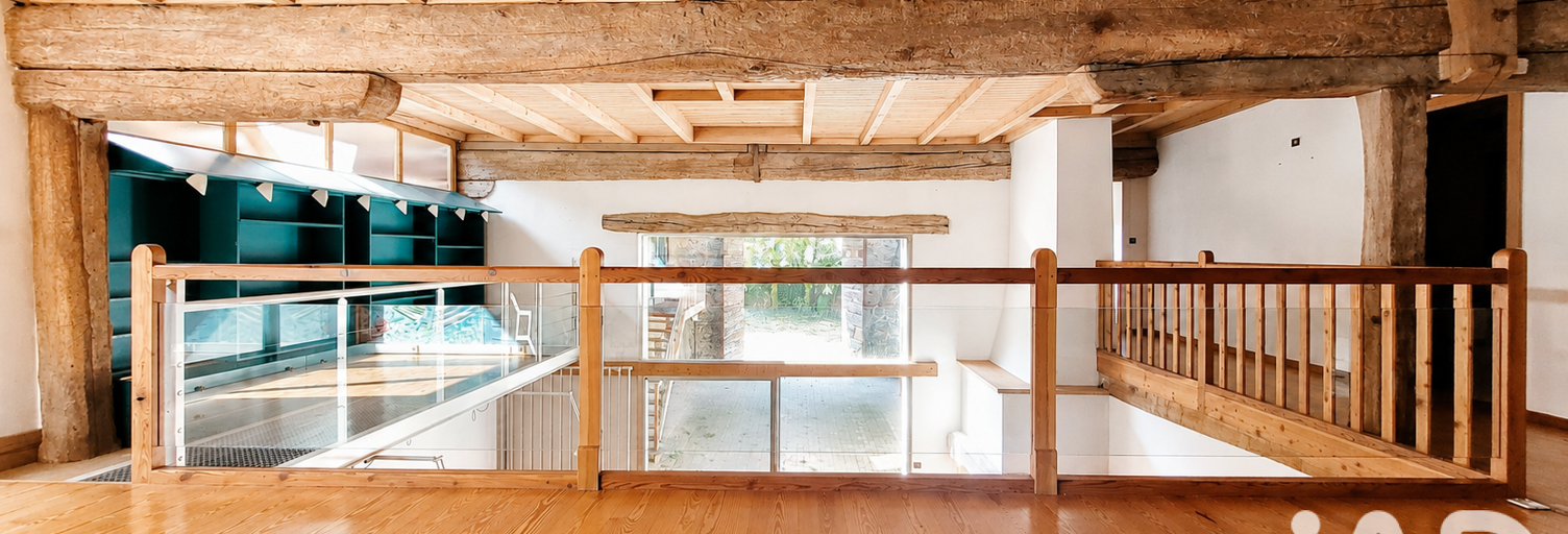 Maison 10 Pièces 317 m² à vendre à Bresson (38320)