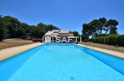 Villa rénovée, parc de 8 900 m² et piscine — photo du bien