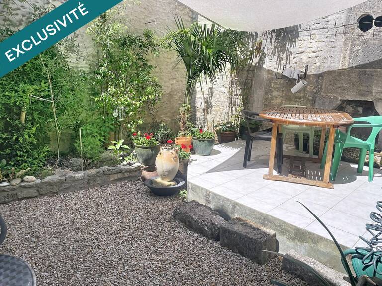 MAISON DE VILLE A COGNAC A PROXIMITE DU JARDIN PUBLIC — photo 1