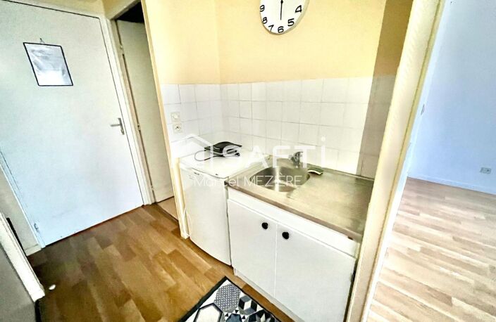 Studio "Senior" très bon état;bon rendement....ou pour en jouir.Vue sur la plaine;un plus! — photo 4