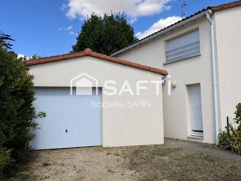 Jolie maison de 4 chambres avec garage — photo 1