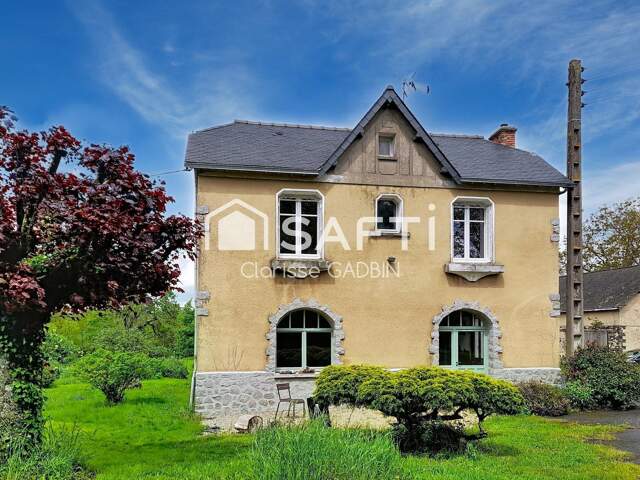 Belle propriété avec une maison des années 1950 et une longère aménagée en loft. Dépendances  avec boxes et plan d'eau et 1 hectare 7 de terrain — photo du bien