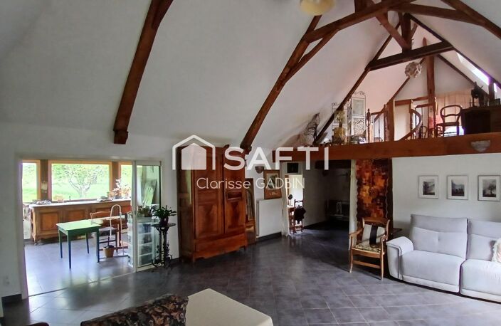 Belle propriété avec une maison des années 1950 et une longère aménagée en loft. Dépendances  avec boxes et plan d'eau et 1 hectare 7 de terrain — photo 3