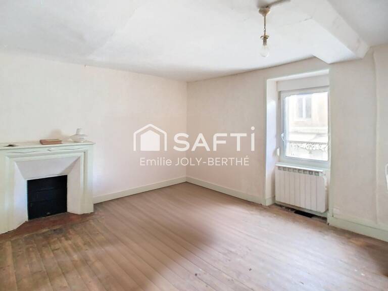 MAISON DE VILLAGE 98 M²? SECTEUR NEUILLY LE VENDIN / 53250 — photo 1