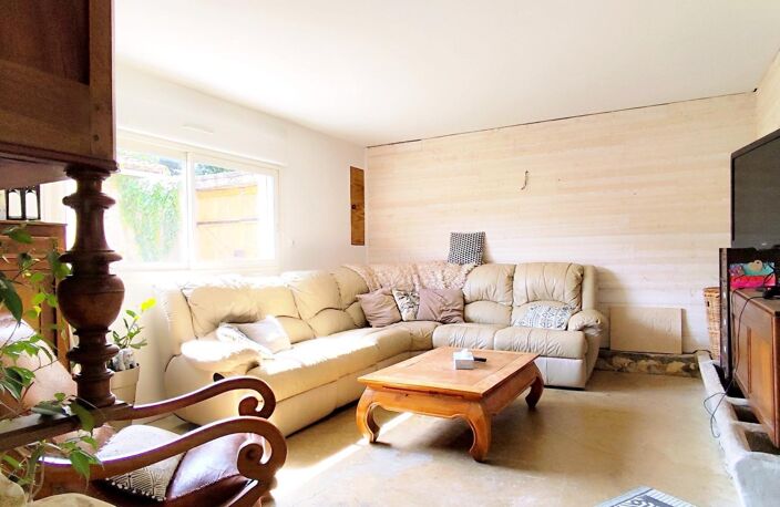 Maison de 240 m² + maison de 55 m² + dépendances — photo 4