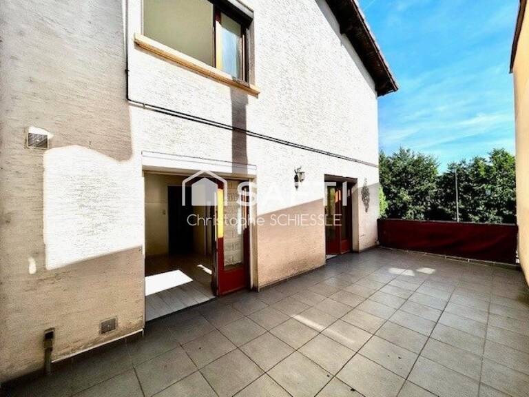 Appartement duplex T5 de 105 M2 avec terrasse , garage ,cave , buanderie — photo 1