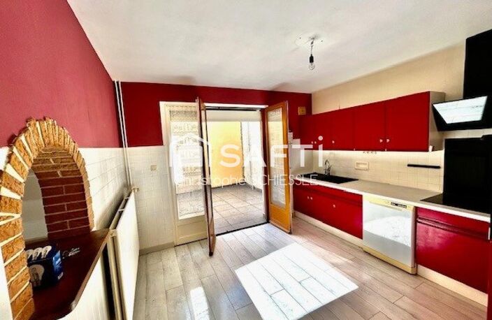 Appartement duplex T5 de 105 M2 avec terrasse , garage ,cave , buanderie — photo 2