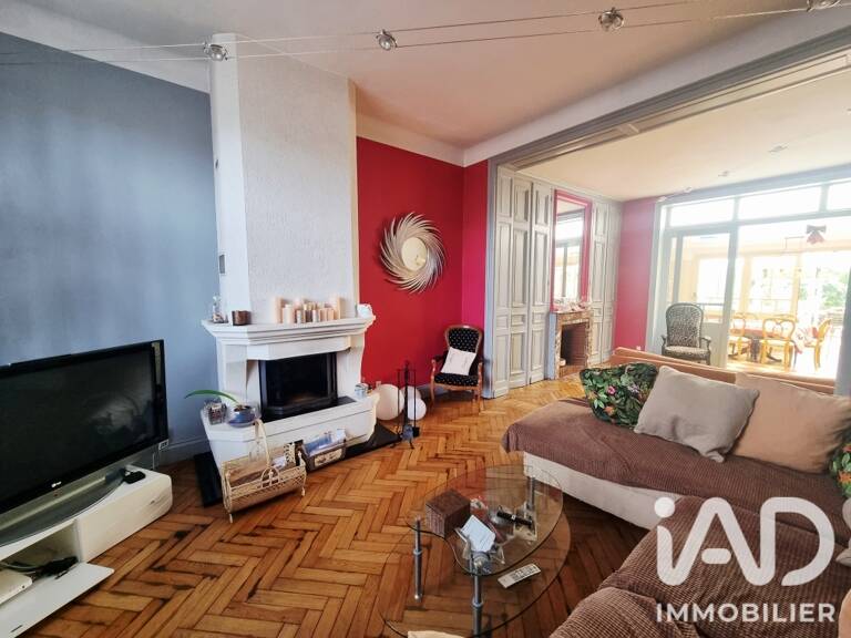 Vente Maison/villa 8 pièces — photo 1