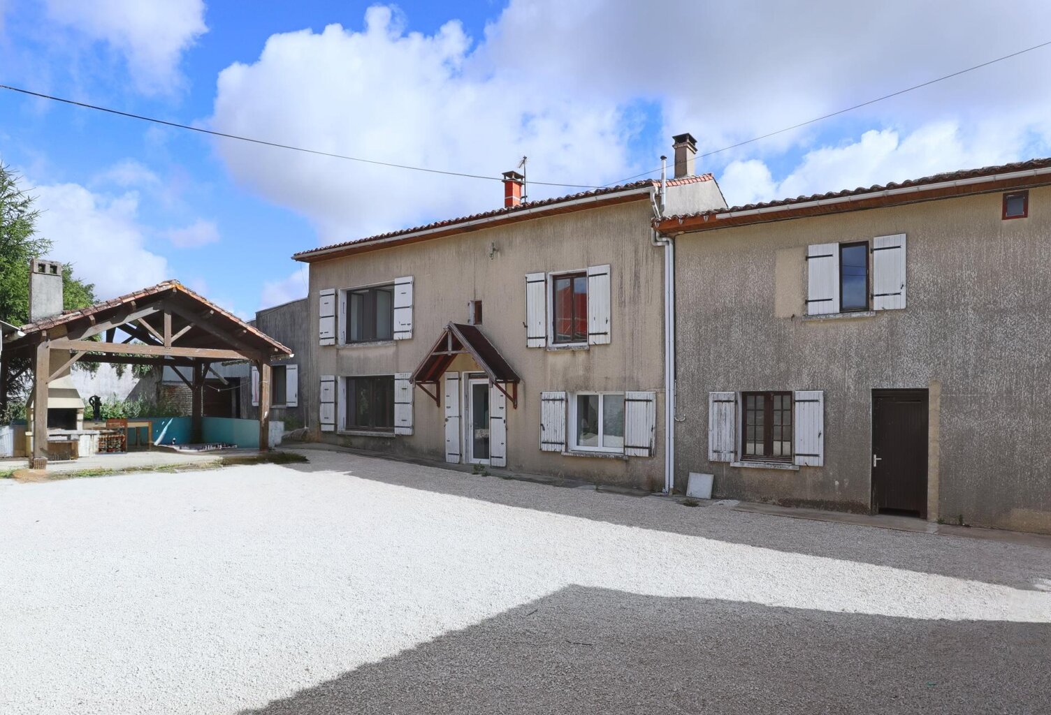 Maison 5 chambres avec garage + atelier/grange + gite — photo 1