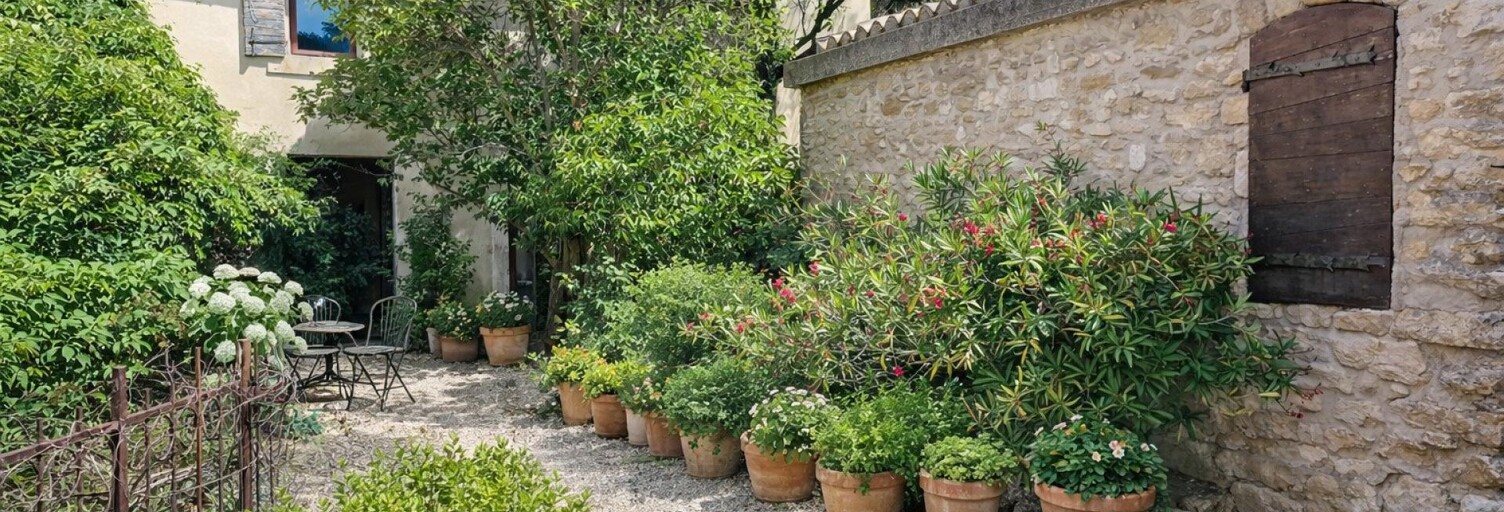 Maison 8 Pièces 150 m² à vendre à Robion (84440)