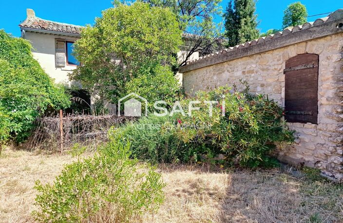 Robion  Bastide du XIXe siècle à rénover avec dépendances — photo 4