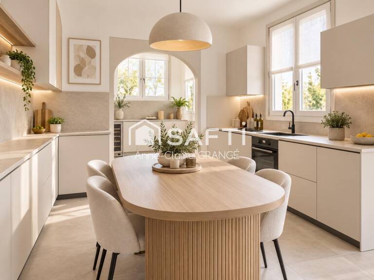 Maison de ville avec cour  Centre de Sillé-le-Guillaume — photo 1