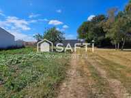 LE BERNARD : Terrain constructible de 754 m2 hors lotissement. — photo 2