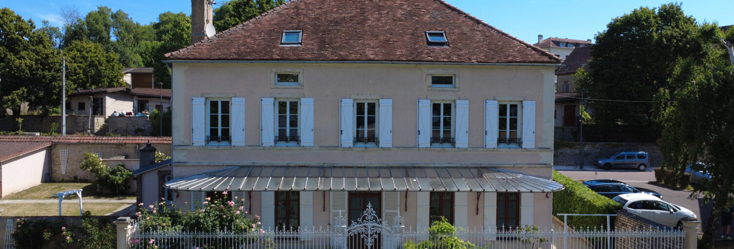 Maison 10 Pièces 296 m² à vendre à Montbard (21500)