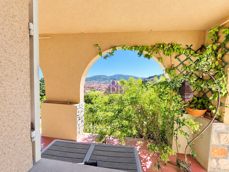 Secteur Paradis vue mer pour cette maison avec garage — photo 1