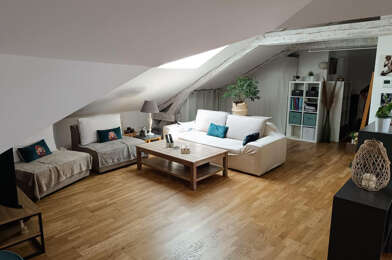 Appartement 3 pièces 825 €