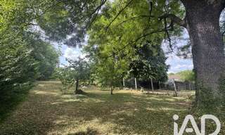 Terrain  700 m² à vendre à Villeneuve-la-Guyard (89340)