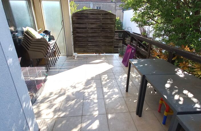 Vente Maison de ville 6 pièces — photo 2
