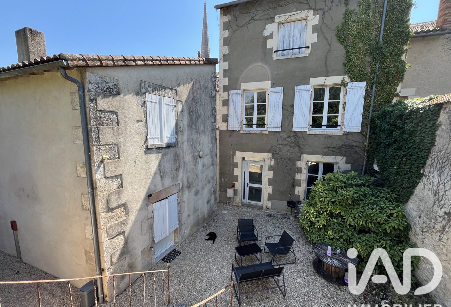 Vente Immeuble 389 m&sup2; — photo 1