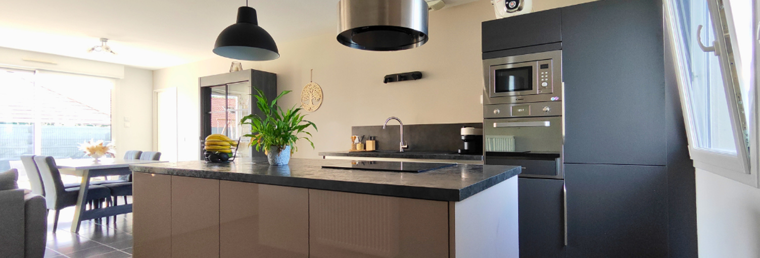 Maison 5 Pièces 100 m² à vendre à Lieu-Saint-Amand (59111)