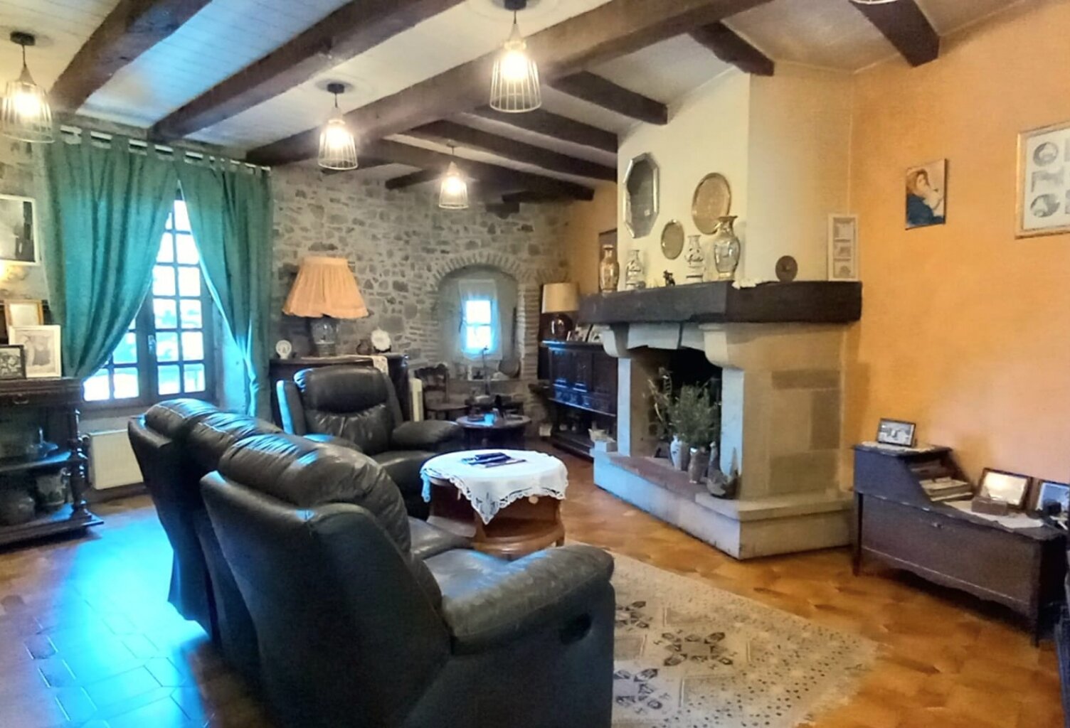Vente Maison/villa 8 pièces — photo 1