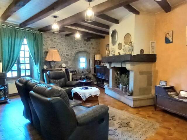 Vente Maison/villa 8 pièces — photo du bien