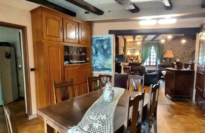 Vente Maison/villa 8 pièces — photo 4