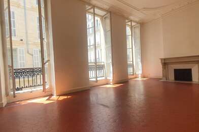 Appartement 4 pièces 240000 €