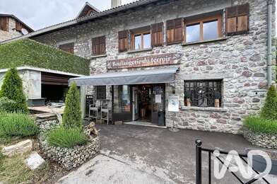 Commerce  250000 €