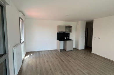 Appartement 2 pièces 864 €