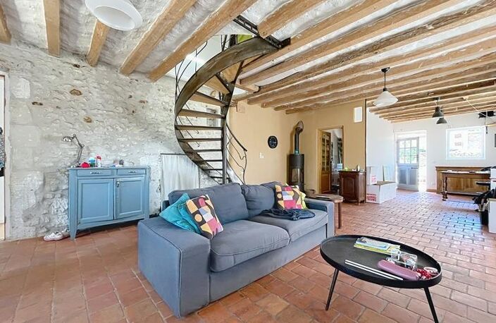 Maison en pierre de 5 pièces principales — photo 2