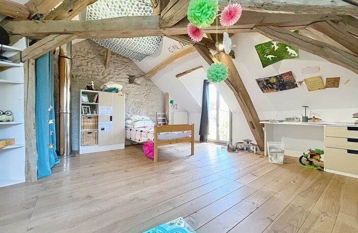 Maison en pierre de 5 pièces principales — photo 4