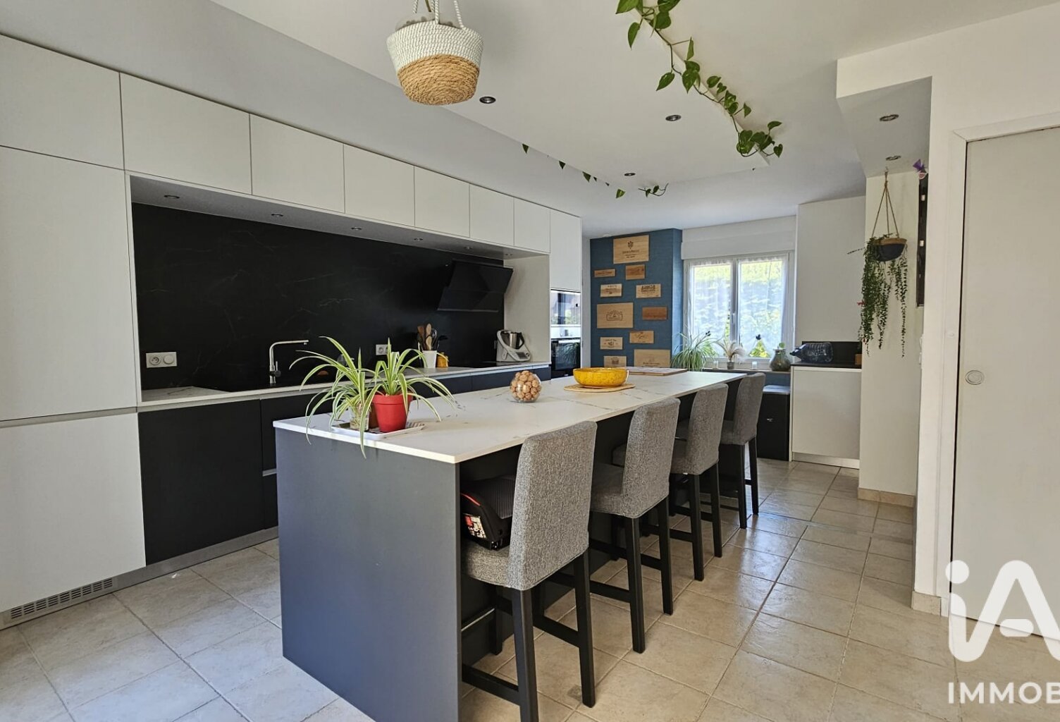 Vente Maison/villa 8 pièces — photo 1