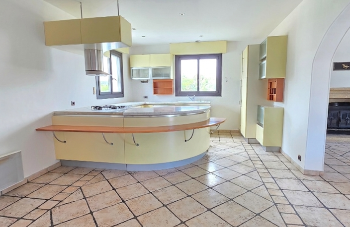 Vente Maison/villa 6 pièces — photo 2