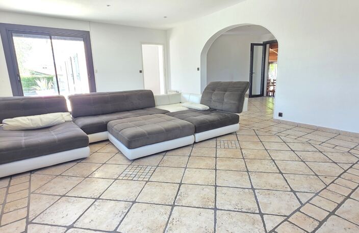 Vente Maison/villa 6 pièces — photo 4