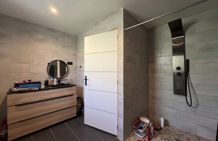 Maison en pierre de 3 pièces principales — photo 5
