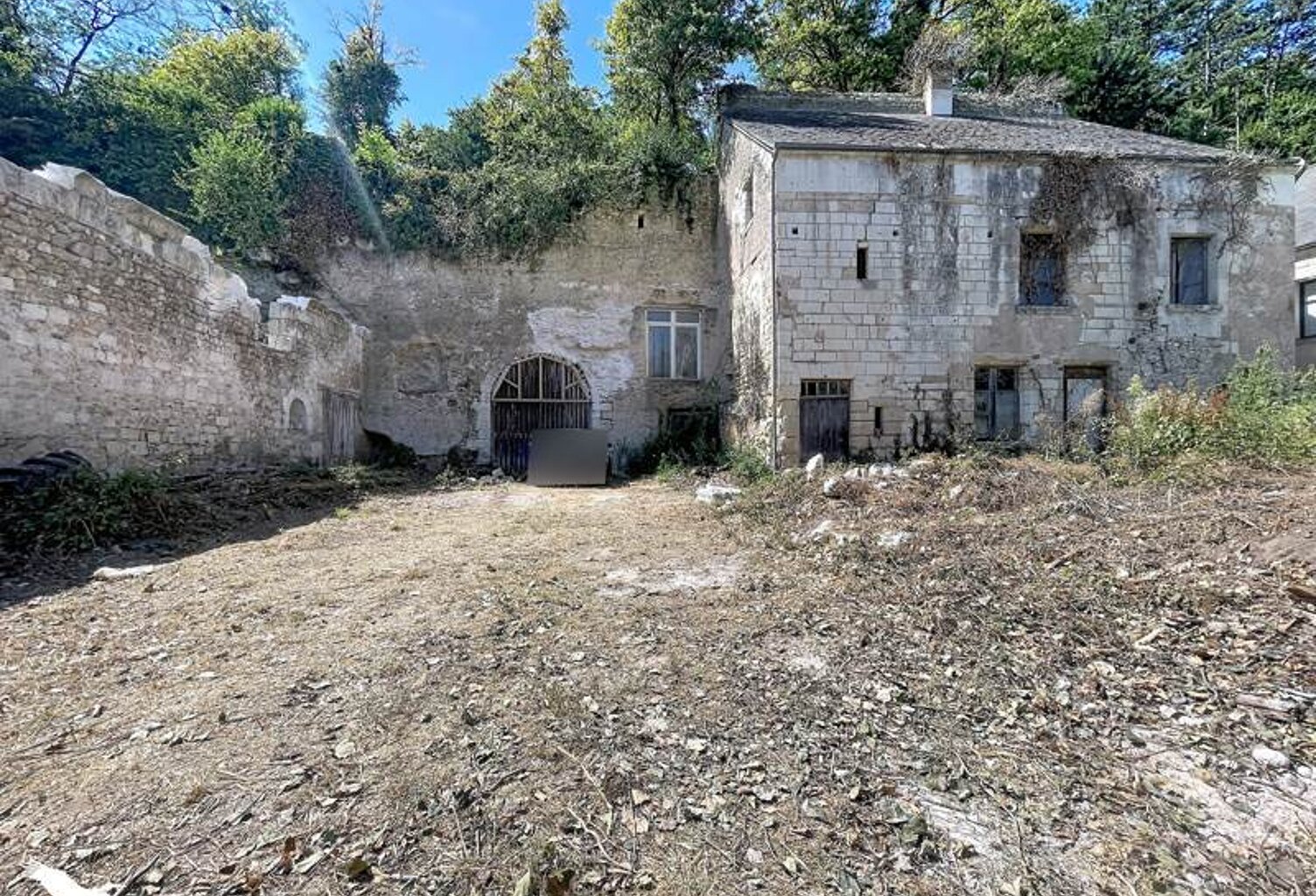 Maison en pierre de 10 pièces principales — photo 1