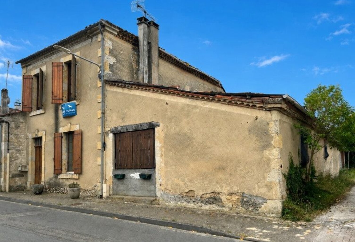Maison en pierre de 6 pièces principales — photo 1