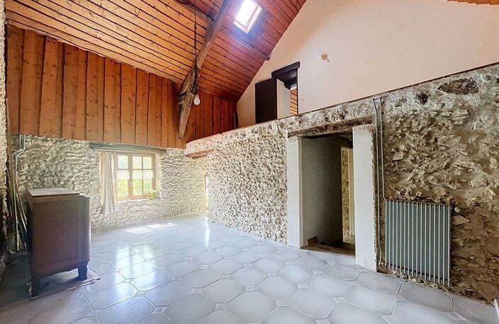 Maison en pierre de 6 pièces principales — photo 4