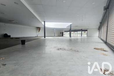 Commerce  1035000 €